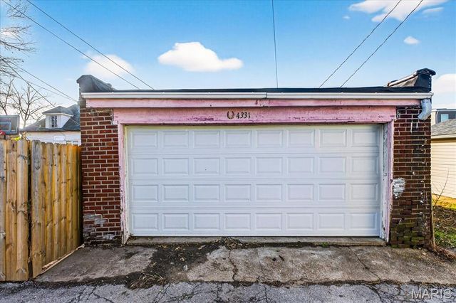 4331 Gannett Street, St Louis, MO 63116