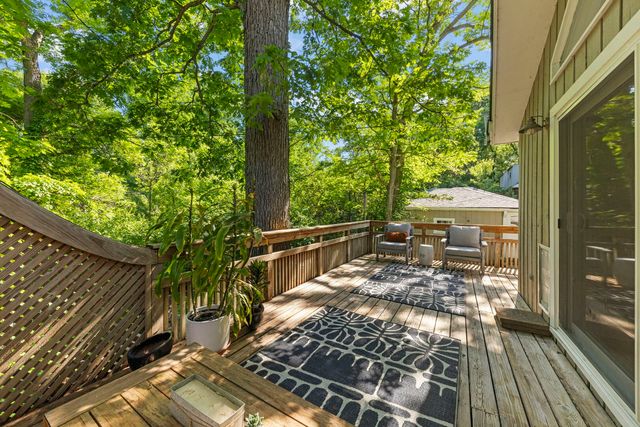 21W363 Walnut Road, Glen Ellyn, IL 60137