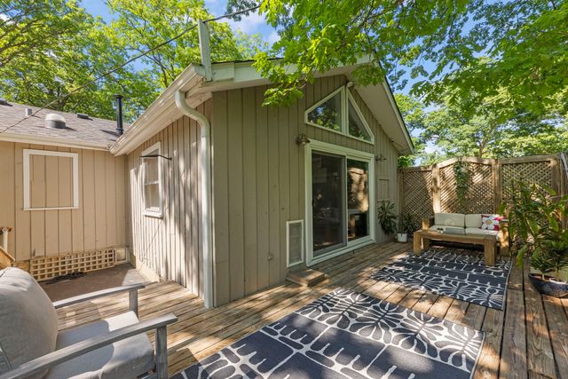 21W363 Walnut Road, Glen Ellyn, IL 60137