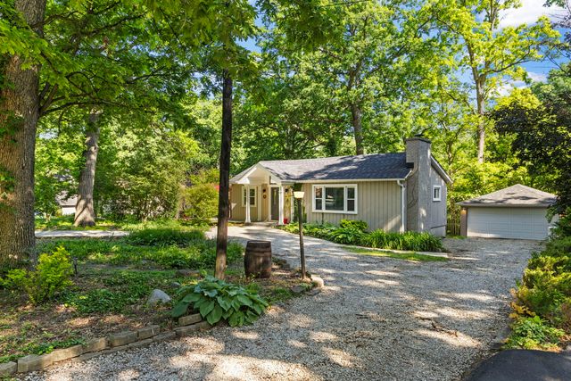 21W363 Walnut Road, Glen Ellyn, IL 60137