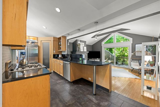 21W363 Walnut Road, Glen Ellyn, IL 60137