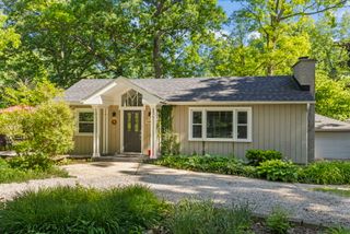 21W363 Walnut Road, Glen Ellyn, IL 60137