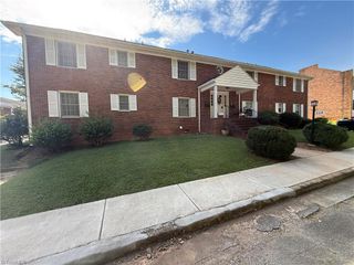 110 Westgate Circle C, Winston-salem, NC 27106