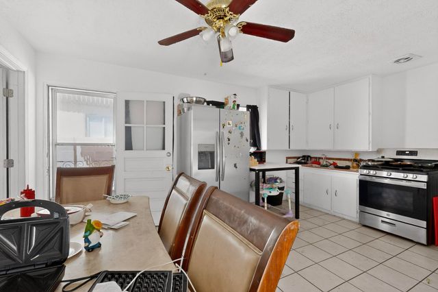 123 Charleston Street SE, Albuquerque, NM 87108