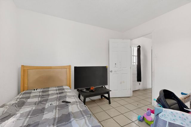 123 Charleston Street SE, Albuquerque, NM 87108