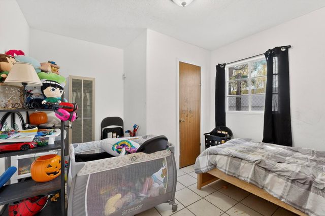 123 Charleston Street SE, Albuquerque, NM 87108
