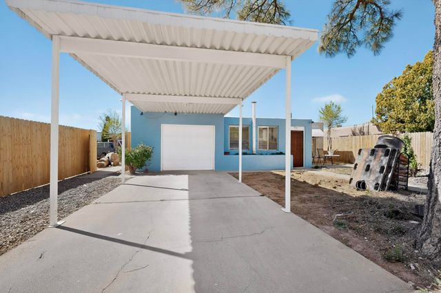 123 Charleston Street SE, Albuquerque, NM 87108