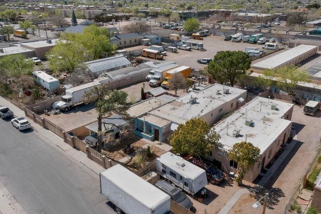 123 Charleston Street SE, Albuquerque, NM 87108