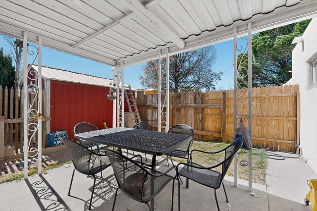 123 Charleston Street SE, Albuquerque, NM 87108