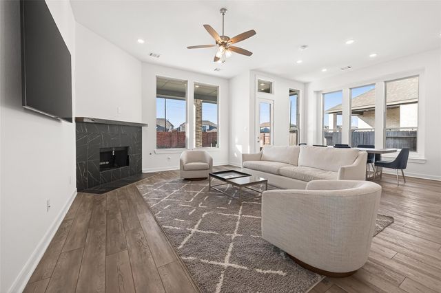 23818 Sweeny Valley Drive, Richmond, TX 77469