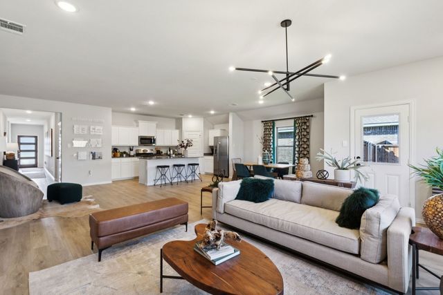 540 Stone Hollow Drive, Van Alstyne, TX 75495