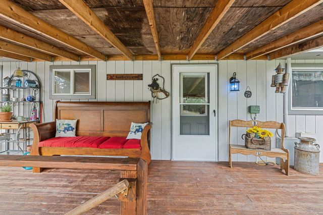 762 Mahoney Rd, Colville, WA 99114