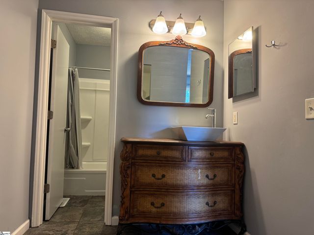 101 Fernridge Drive, Spartanburg, SC 29307