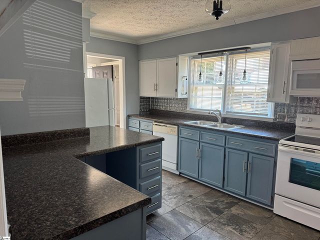 101 Fernridge Drive, Spartanburg, SC 29307