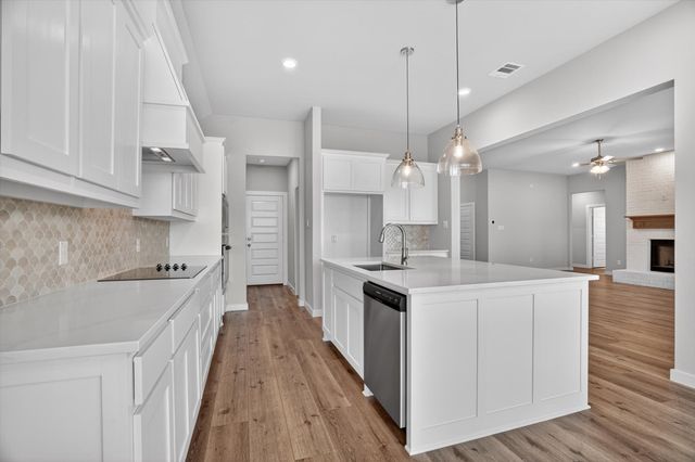 504 Clifton Court, Springtown, TX 76082