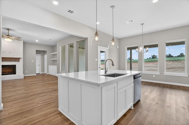 504 Clifton Court, Springtown, TX 76082
