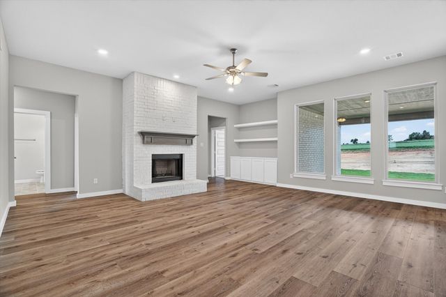 504 Clifton Court, Springtown, TX 76082