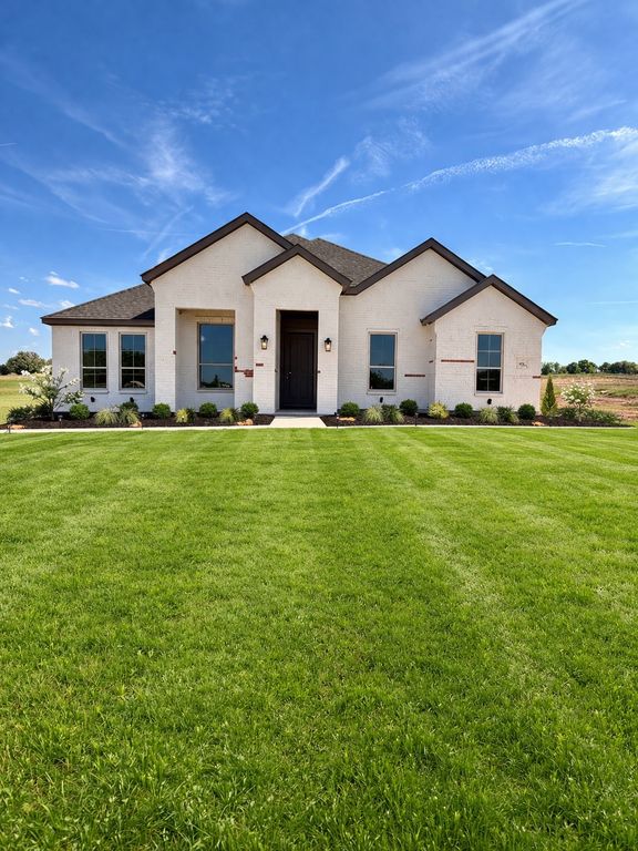 504 Clifton Court, Springtown, TX 76082