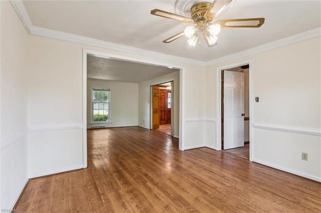 416 Woodberry DR, Chesapeake, VA 23322