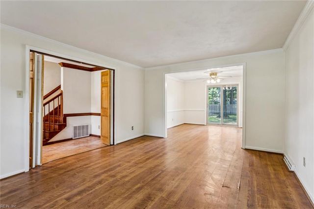 416 Woodberry DR, Chesapeake, VA 23322