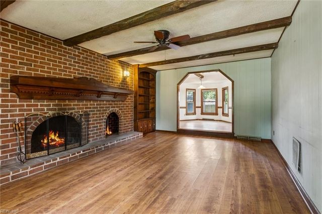 416 Woodberry DR, Chesapeake, VA 23322