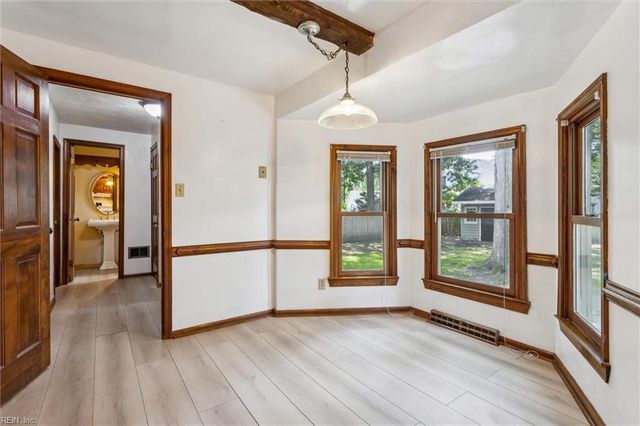 416 Woodberry DR, Chesapeake, VA 23322