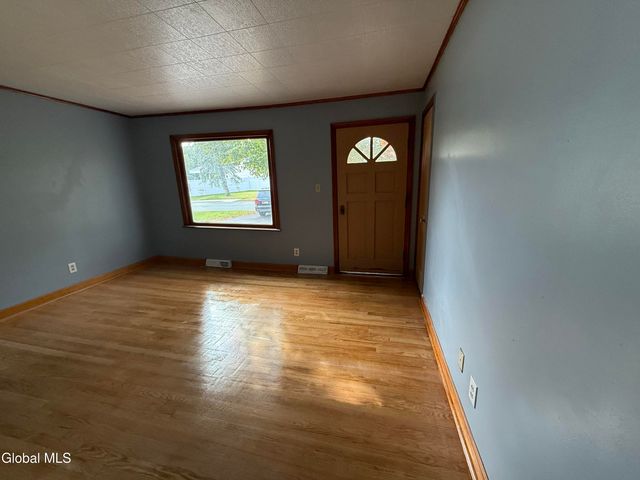 112 Mercer Avenue, Rotterdam, NY 12303