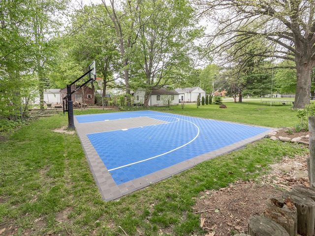 213 E Cass Street, Schoolcraft, MI 49087