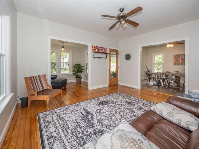 213 E Cass Street, Schoolcraft, MI 49087