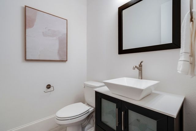 6127 Lakeshore Drive, Dallas, TX 75214