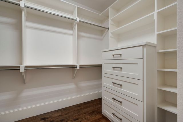 6127 Lakeshore Drive, Dallas, TX 75214