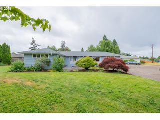 3630 CIRCLE Dr, Albany, OR 97322