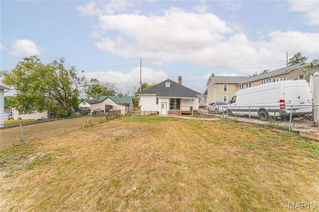 212 N Adams Street, Festus, MO 63028
