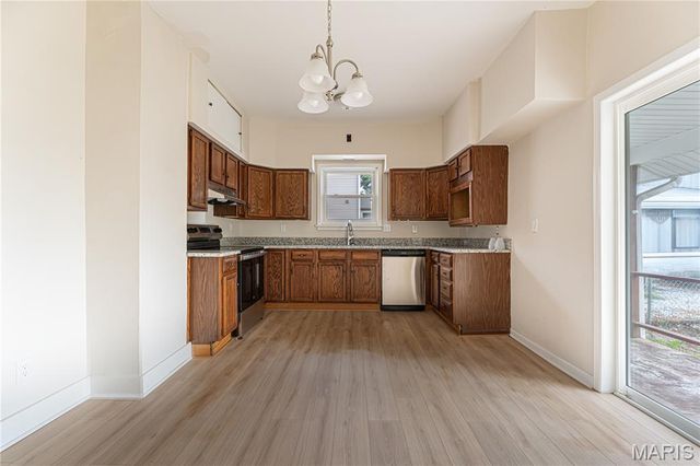 212 N Adams Street, Festus, MO 63028