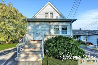 660 Leone Street, Woodbridge Proper, NJ 07095