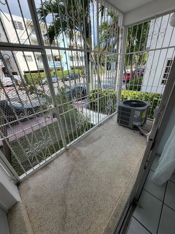 641 Espanola Way 3, Miami Beach, FL 33139