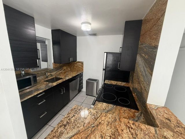 641 Espanola Way 3, Miami Beach, FL 33139