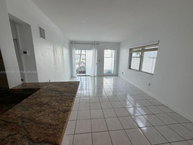 641 Espanola Way 3, Miami Beach, FL 33139