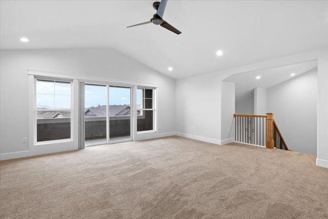 521 Waterstone Drive, Medford, OR 97504