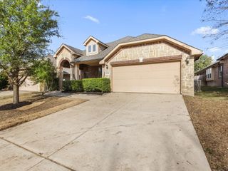 2106 Hanakoa Falls Drive, Anna, TX 75409