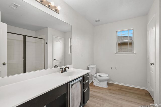 8811 Adhinger, San Antonio, TX 78245