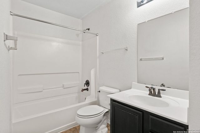 8811 Adhinger, San Antonio, TX 78245