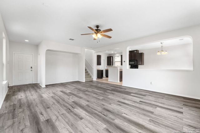 8811 Adhinger, San Antonio, TX 78245