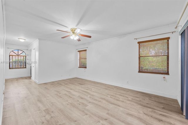 5197 NW 58th Ter, Coral Springs, FL 33067