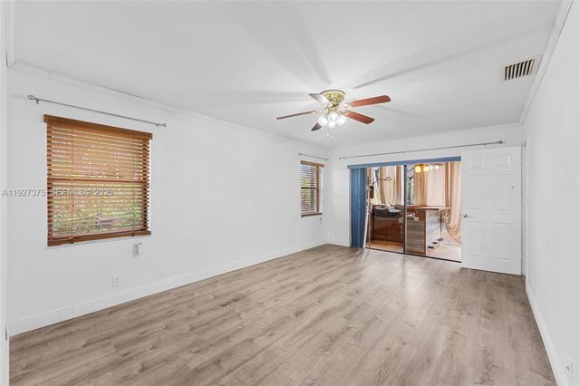 5197 NW 58th Ter, Coral Springs, FL 33067