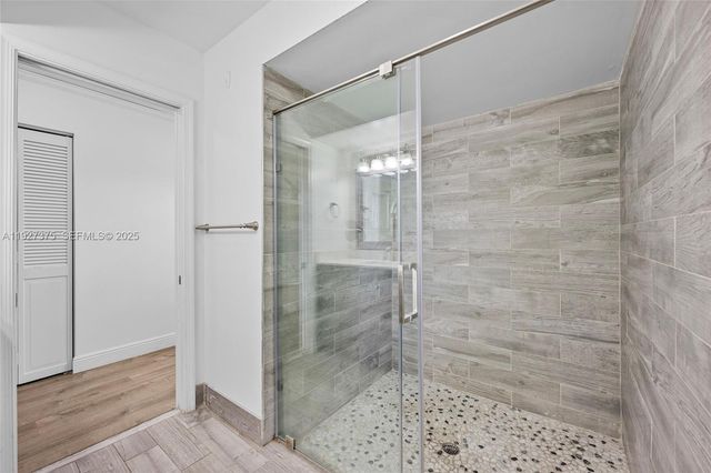 5197 NW 58th Ter, Coral Springs, FL 33067