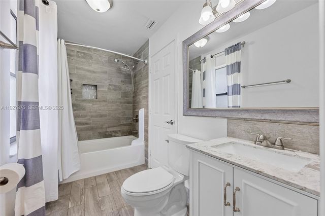 5197 NW 58th Ter, Coral Springs, FL 33067