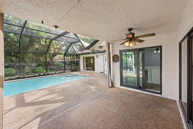 5197 NW 58th Ter, Coral Springs, FL 33067