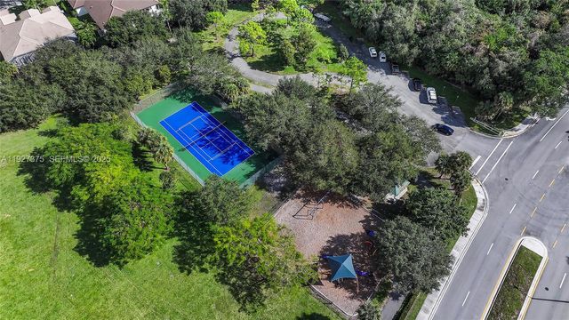 5197 NW 58th Ter, Coral Springs, FL 33067