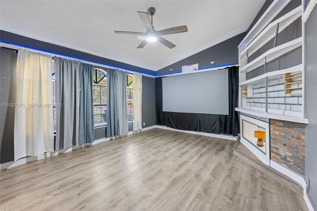 5197 NW 58th Ter, Coral Springs, FL 33067